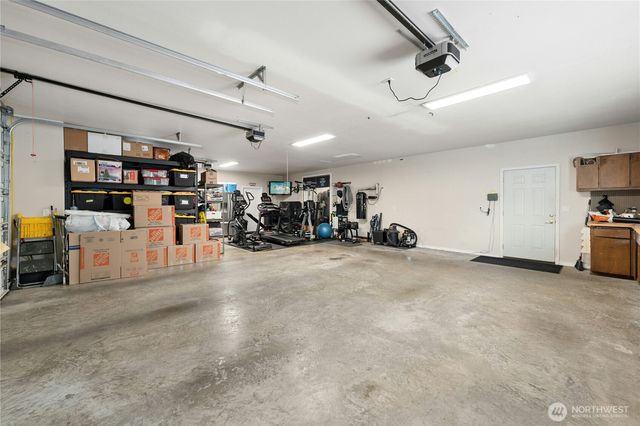 400 Cessna Court E, Eatonville, WA 98328