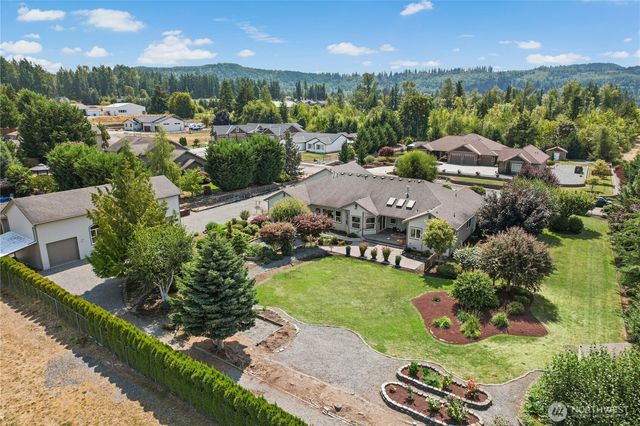 400 Cessna Court E, Eatonville, WA 98328