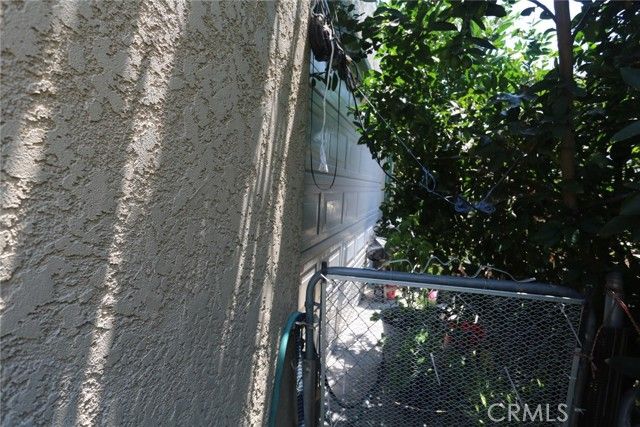 6072 Myrtle Avenue, Long Beach, CA 90805