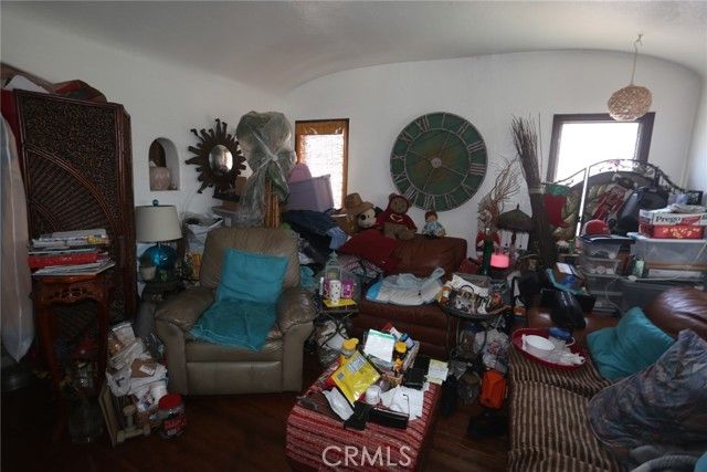 6072 Myrtle Avenue, Long Beach, CA 90805