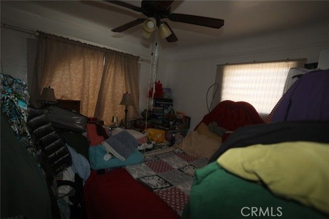 6072 Myrtle Avenue, Long Beach, CA 90805