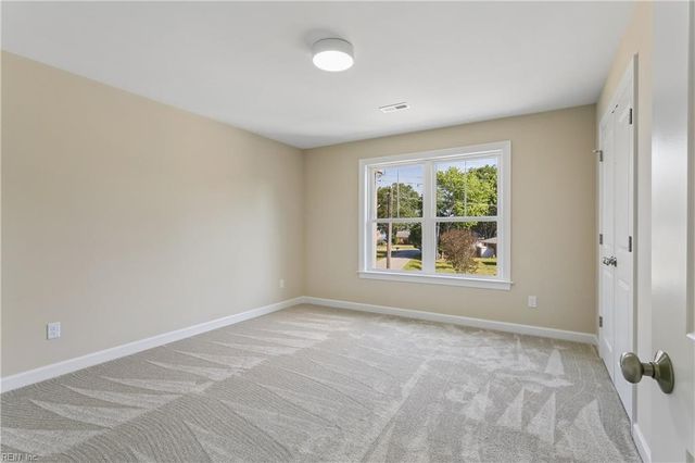 205 Basta DR, Yorktown, VA 23692