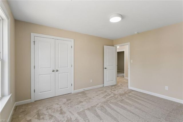 205 Basta DR, Yorktown, VA 23692