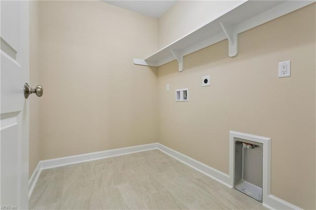 205 Basta DR, Yorktown, VA 23692