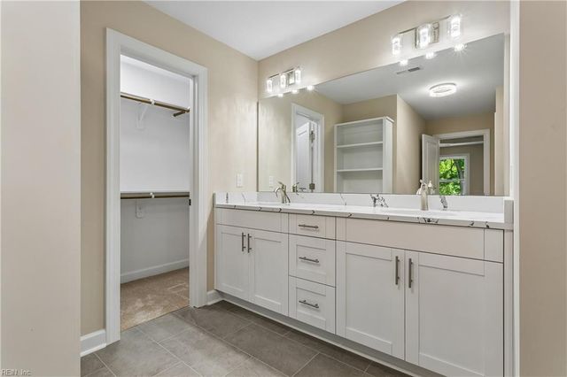 205 Basta DR, Yorktown, VA 23692