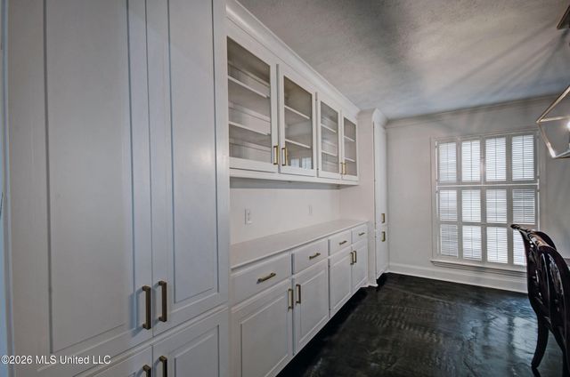 455 Armour Drive, Jackson, MS 39211