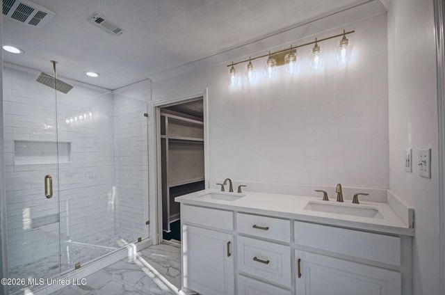 455 Armour Drive, Jackson, MS 39211