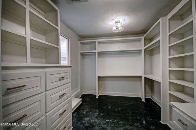 455 Armour Drive, Jackson, MS 39211