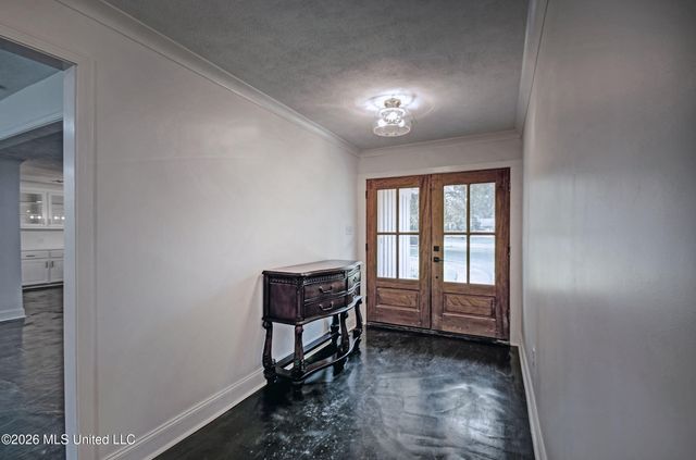 455 Armour Drive, Jackson, MS 39211