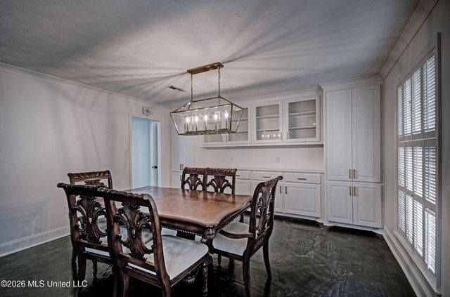 455 Armour Drive, Jackson, MS 39211