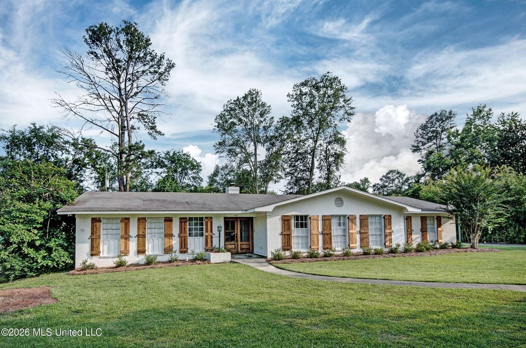 455 Armour Drive, Jackson, MS 39211