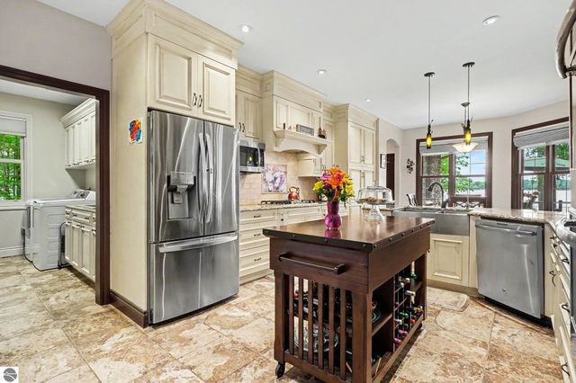 4661 W Cedar Lake Road, Greenbush, MI 48738