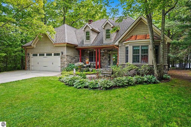 4661 W Cedar Lake Road, Greenbush, MI 48738