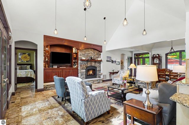 4661 W Cedar Lake Road, Greenbush, MI 48738