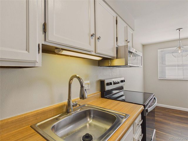 1243 Gaylord Street 302, Denver, CO 80206