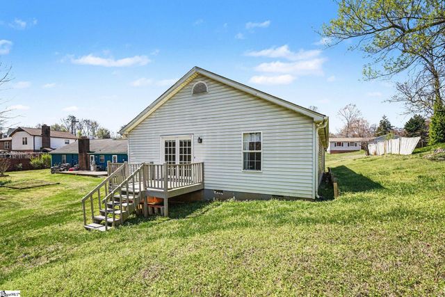 1106 Charter Oaks Drive, Taylors, SC 29687