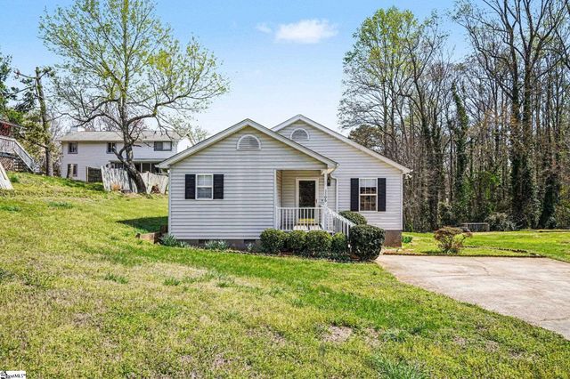 1106 Charter Oaks Drive, Taylors, SC 29687