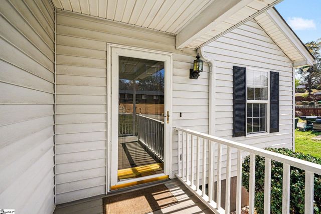 1106 Charter Oaks Drive, Taylors, SC 29687