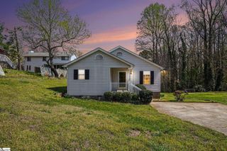 1106 Charter Oaks Drive, Taylors, SC 29687