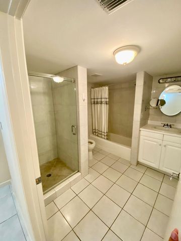 5900 Camino Del Sol 206, Boca Raton, FL 33433
