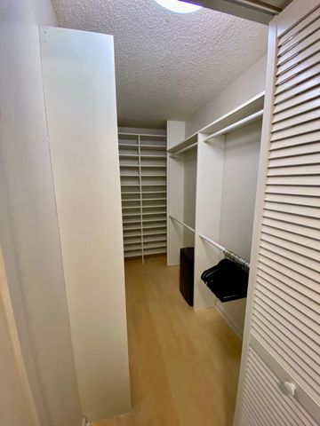 5900 Camino Del Sol 206, Boca Raton, FL 33433