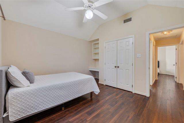 2325 Kendal Green Circle, College Station, TX 77845