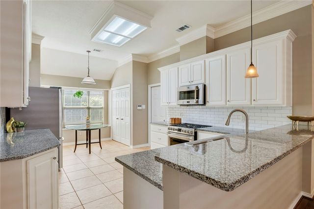 2325 Kendal Green Circle, College Station, TX 77845