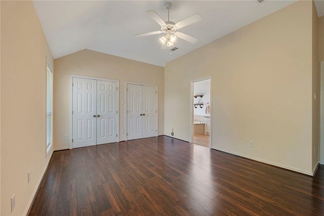 2325 Kendal Green Circle, College Station, TX 77845