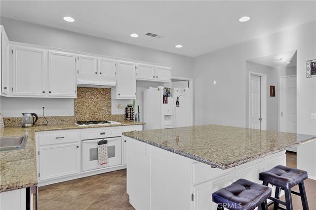 12973 Newport, Hesperia, CA 92344