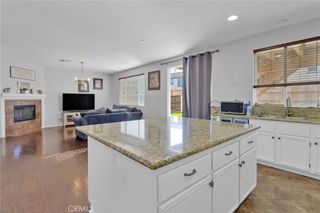12973 Newport, Hesperia, CA 92344