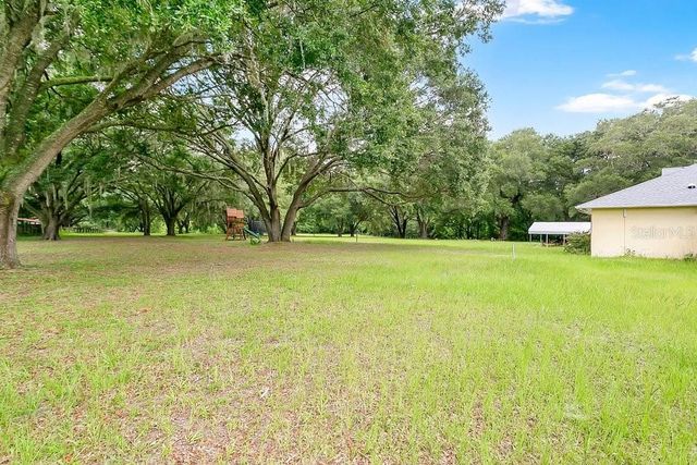 3700 SE 183RD AVENUE ROAD, Ocklawaha, FL 32179