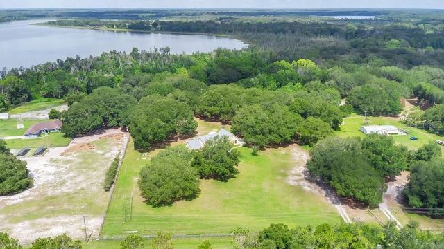 3700 SE 183RD AVENUE ROAD, Ocklawaha, FL 32179