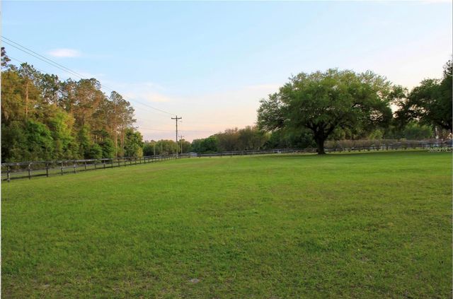 3700 SE 183RD AVENUE ROAD, Ocklawaha, FL 32179