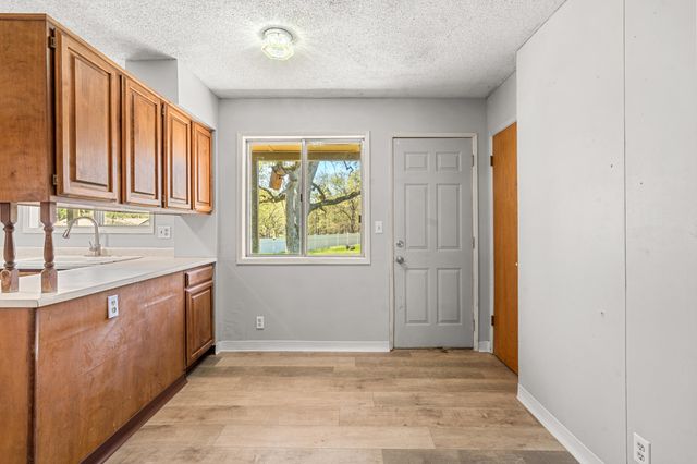 11515 Michael Road, Central Point, OR 97502