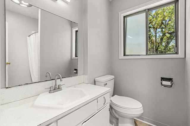 11515 Michael Road, Central Point, OR 97502