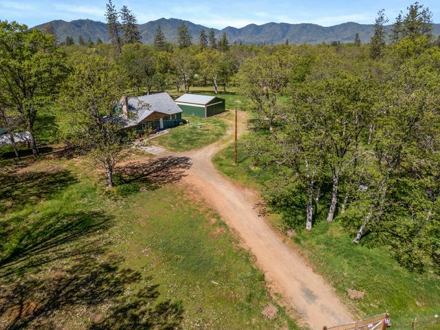 11515 Michael Road, Central Point, OR 97502