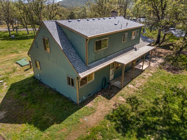 11515 Michael Road, Central Point, OR 97502