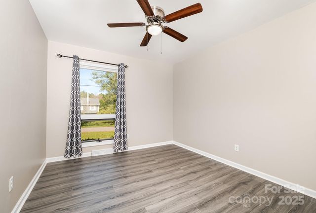 152 Sparrow Lane, Statesville, NC 28625