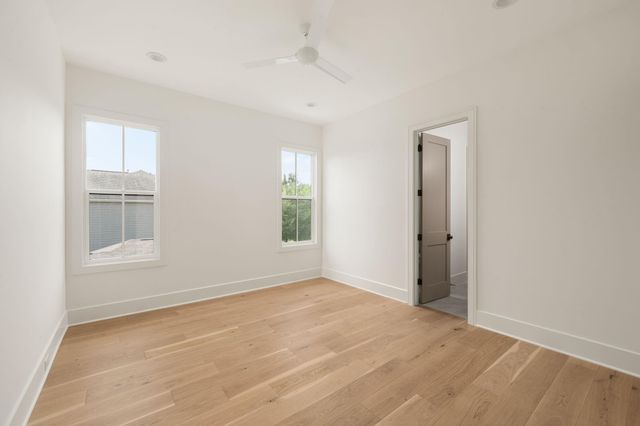 1411 Thornton Road, Houston, TX 77018