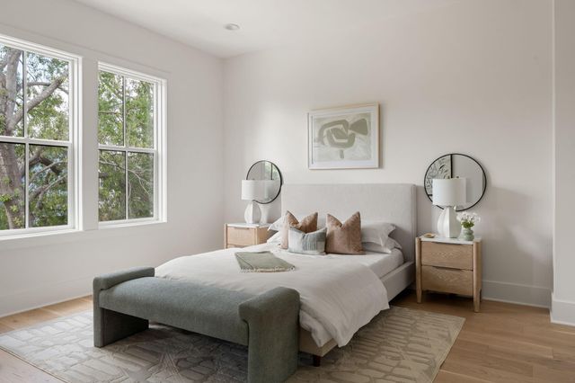 1411 Thornton Road, Houston, TX 77018