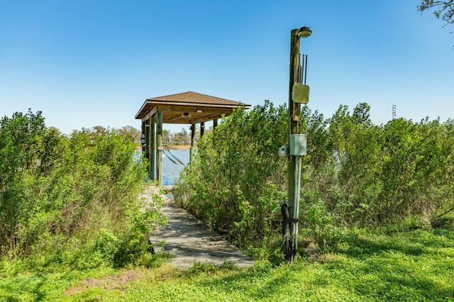 1113 Rio Vista Drive, Brazoria, TX 77422