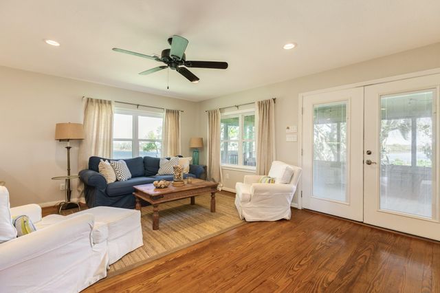 1113 Rio Vista Drive, Brazoria, TX 77422