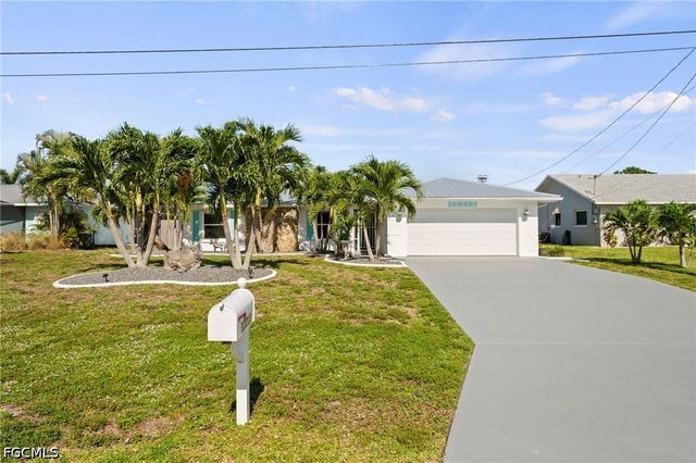 12213 Star Shell DR, Matlacha Isles, FL 33991
