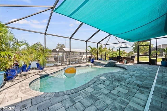 12213 Star Shell DR, Matlacha Isles, FL 33991