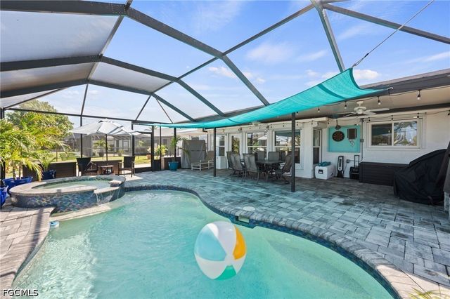 12213 Star Shell DR, Matlacha Isles, FL 33991