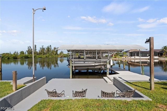 12213 Star Shell DR, Matlacha Isles, FL 33991