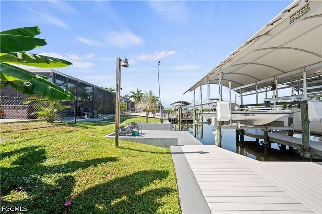 12213 Star Shell DR, Matlacha Isles, FL 33991