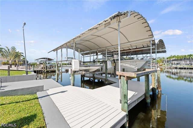 12213 Star Shell DR, Matlacha Isles, FL 33991