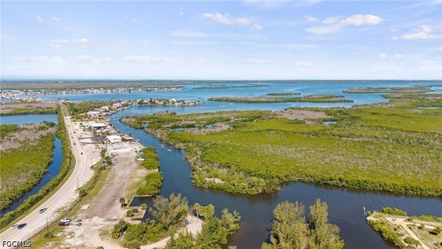 12213 Star Shell DR, Matlacha Isles, FL 33991