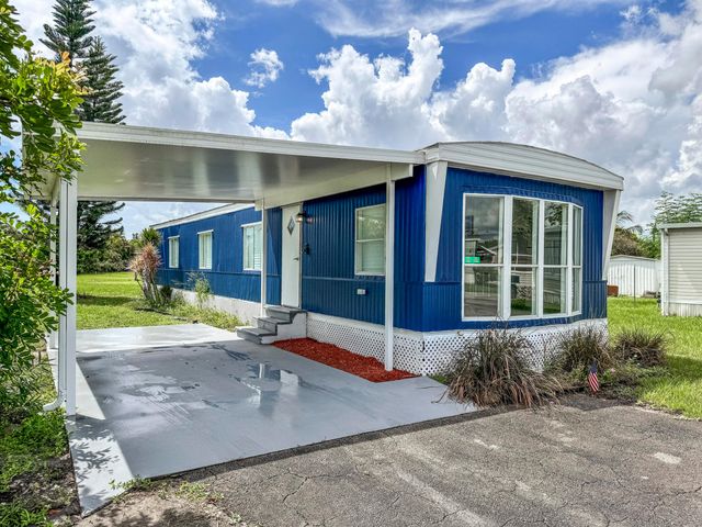 4022 68th Street N 826, Riviera Beach, FL 33404